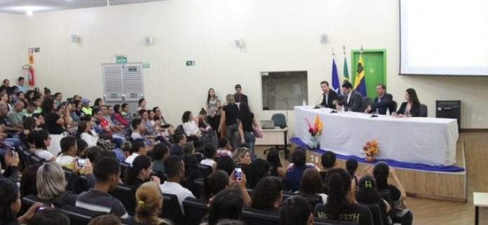 Prefeito anuncia criação de órgão para cuidar dos gastos públicos