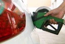Petrobras estuda rever método de reajuste de preços de combustíveis