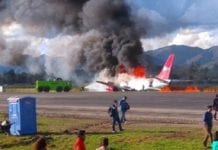 Boeing pega fogo durante pouso em aeroporto no Peru