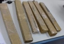 POLINTER prende suspeito com quase cinco quilos de maconha