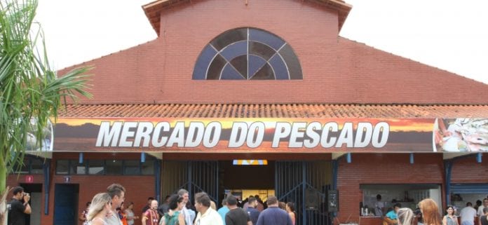 RESGATE HISTÓRICO – Mercado do Pescado é reaberto com grande movimentação de venda