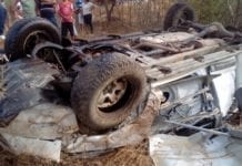 Jovem morre ao ser arremessada após veículo capotar na zona rural