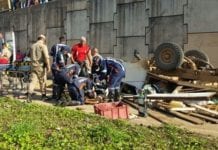 Caminhonete cai da ponte do Rio Madeira e deixa vítimas em estado grave