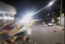 Após chamar amigo para mesa, mulher é surrada por marido em bar