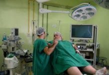 Jovem quer “voltar a viver” após cirurgia de redução de estômago realizada no Hospital de Base em Porto Velho