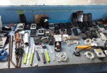 Agentes encontram dezenas de celulares, armas e drogas no Ênio Pinheiro