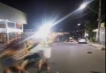 REVOLTA – População surra homem que agrediu esposa em bar