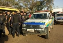 Confusão na rodoviária entre UBER e Taxistas acaba com um preso