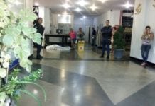 Mulher morre dentro de shopping na capital