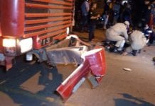 Jovem tem fratura exposta após colidir com carreta em Ariquemes, RO