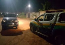 Bandidos deixam família amarrada e levam caminhonete