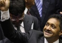 Ex-empregada de Tiririca acusa o deputado de assédio sexual