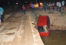 Jovens recém-casados morrem após carro cair dentro de rio em Buritis