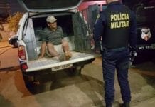 Idoso armado com espingarda é preso após ameaçar casal
