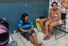 TRÁFICO: COE invade boca de fumo e trio é preso na zona Leste