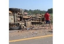 BR-421: Colisão entre ônibus e caminhão deixa várias vítimas feridas – Vídeo