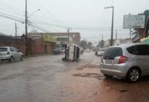 Acidente com três veículos é registrado na Duque de Caxias