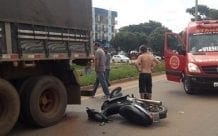 Motociclista grávida colide em traseira de carreta parada na BR-364