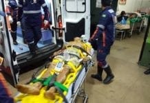 Homem sofre tentativa de homicídio durante briga em bar