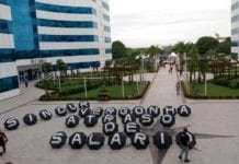 CAERD: com 3 meses de salários atrasados, servidores invadem a frente do CPA