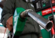 Petrobras reduz preço da gasolina em 1,37% nas refinarias