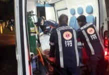 Adolescente é esfaqueado ao reagir tentativa de assalto
