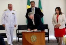 Temer sanciona lei que garante às mulheres acesso a todos os cargos da Marinha