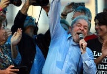 Lula confirma pré-candidatura mesmo com fato ‘indesejável’