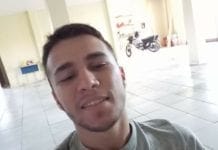Motorista foge após atropelar e matar motociclista em cruzamento