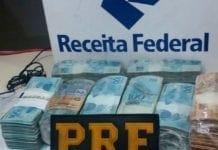 Quase meio milhão de reais é encontrado pela PRF em caminhão