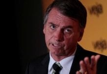 ‘Se eu assumir, índio não terá mais 1cm de terra’, diz Bolsonaro