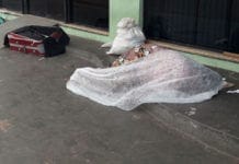 Populares encontram cadáver de mulher na Avenida Jorge Teixeira