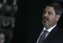 Delegados querem demissão de Segovia do comando da PF