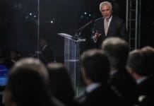 Temer convoca reunião com líderes para pedir apoio e defesa do governo