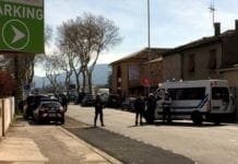 Homem invade supermercado na França e deixa um morto
