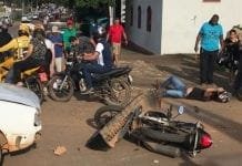 Casal sofre acidente na Carlos Gomes