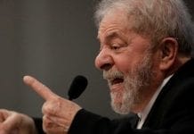 PT reafirma candidatura de Lula mesmo após prisão