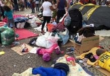 Moradores relatam humilhações por atraso de taxa em prédio que caiu