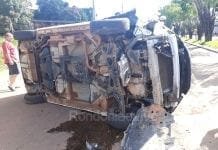 Motorista tomba carro para não matar mulher atropelada