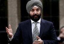 Ministro é hostilizado em aeroporto dos EUA por estar de turbante