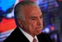 Após pedido de intervenção, Congresso discute saída de Temer