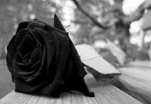 Criança de 6 anos morre enforcada após brincadeira com cordas