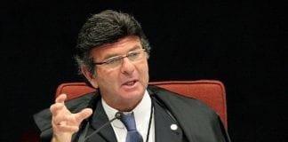 Candidatos ficha-suja estão “fora do jogo democrático”, diz Fux