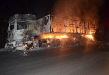 Caminhão pega fogo na BR 364 e fica completamente destruído-vídeo