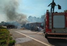 Carreta pega fogo e interrompe tráfego na BR-364 por mais de cinco horas em RO