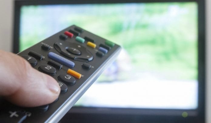 televisao-controle-remoto-sejadigital2