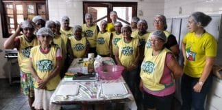 Assistidos do Cras Elizabeth Paranhos participam de oficina de aproveitamento de alimentos