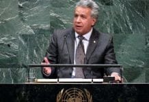 Equador expulsa embaixadora da Venezuela no país
