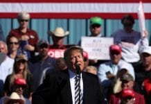 Governo Trump pode excluir reconhecimento de transexuais