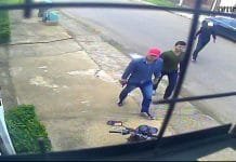 Polícia tenta prender trio que roubou carro e R$ 60 mil em joias de residência